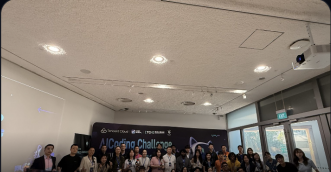 腾讯云 AI Coding Challenge 新加坡站现场合影